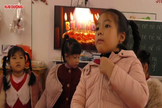 Giữ ấm cho trẻ mầm non